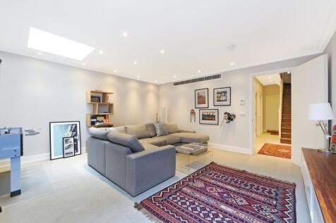 Reception Room alt v