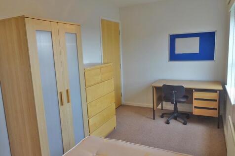 83 Park Grange Rise - Bedroom 2.JPG