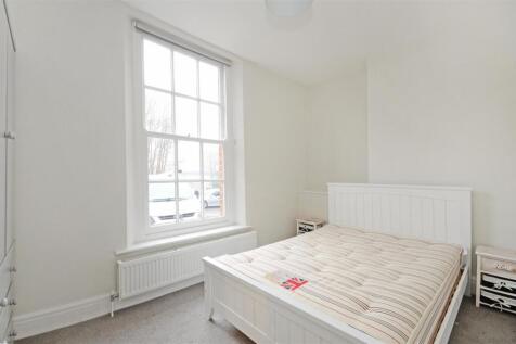 Bedroom 1.JPG