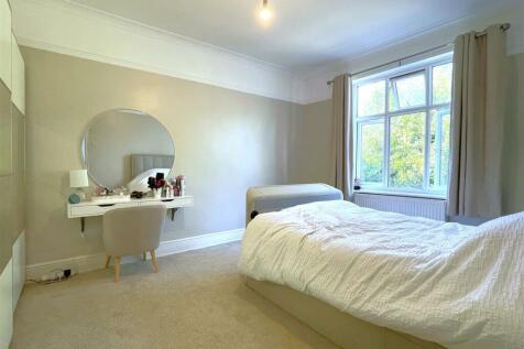 Bedroom1.jpg