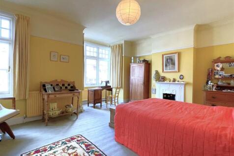 Bedroom1.jpg