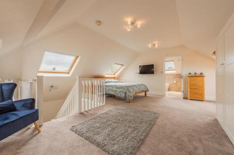 Bedroom1.a.jpg