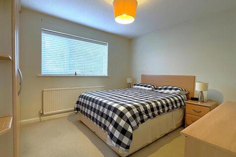 Bedroom1.jpg