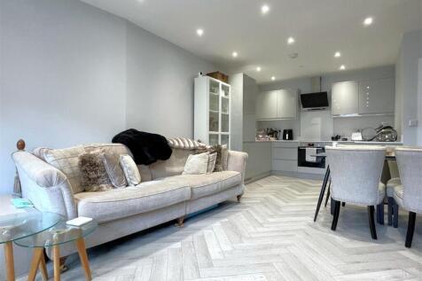 Lounge.3.jpg