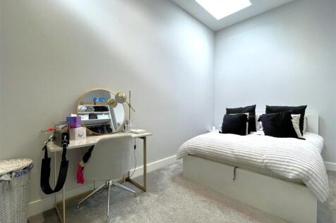 Bedroom2.jpg
