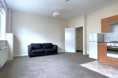 Living Room.jpg