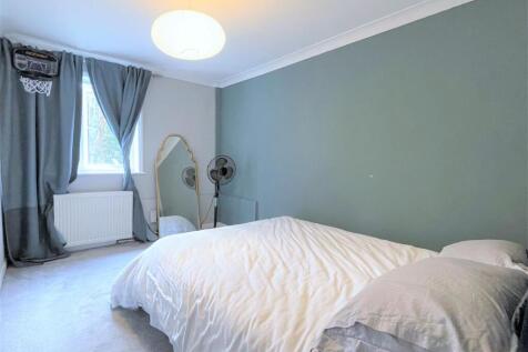 Bedroom1.jpg
