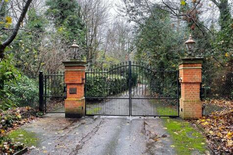 EntranceGates.e.jpg