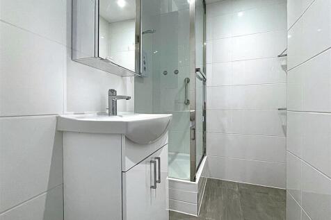Shower Room.jpg