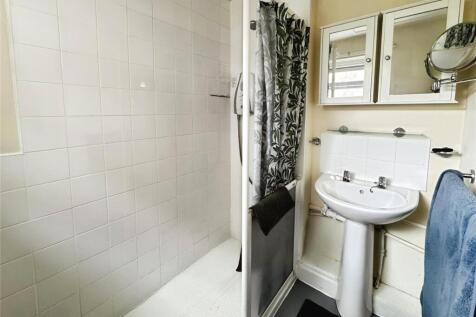 Shower W/C