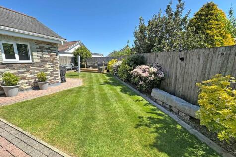 11 resized_The Barken - Garden