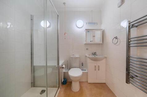 1305304-3-683f2a5...