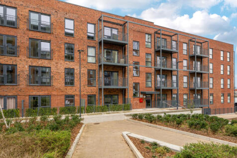 1370510-3-68ef9e8...