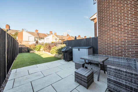 1369680-9-68f0d9a...