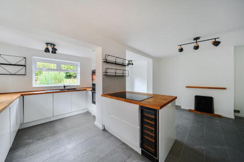 1364282-29-68f76c...