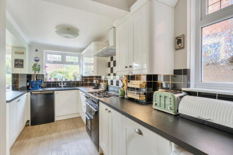 1370385-35-68fa3a...