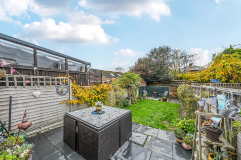 1375203-11-690b5d...