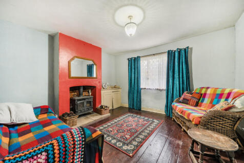 1377367-8-690df6e...