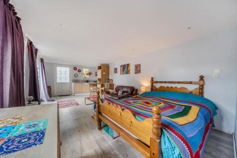 1377367-18-690dfa...