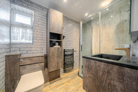 1381125-21-691afa...