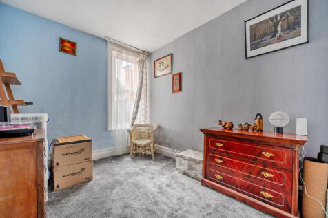 1374587-16-6904e0...