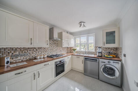 1368915-7-6904a71...