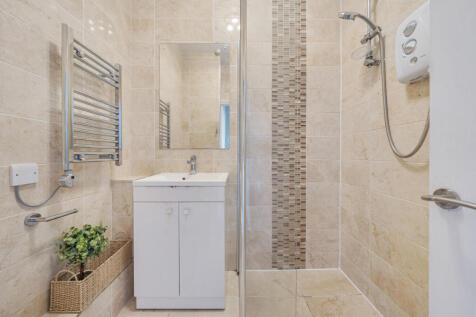 1385036-9-6925c5a...