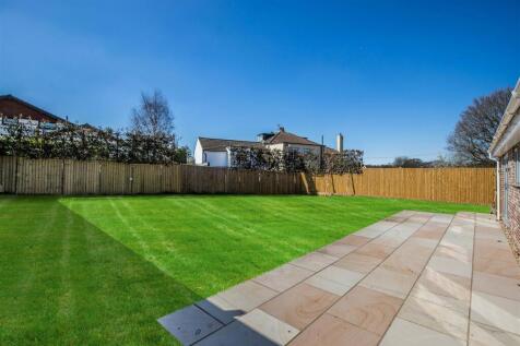 plot 2 garden.jpg
