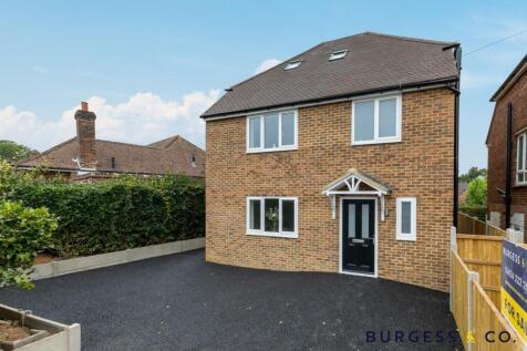 36a Grange Court Drive frt.jpg