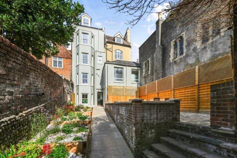 3 the high street tn34 (41).jpg