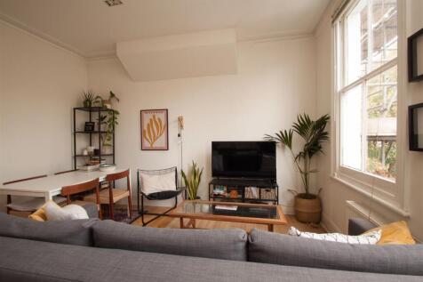 Lounge 2.jpg