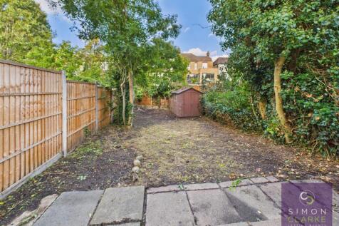 CAM05425G0-PR0049-STILL015.jpg