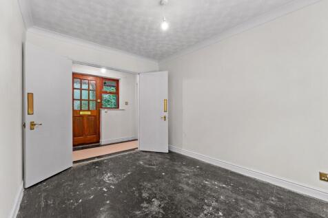 Photograph 3