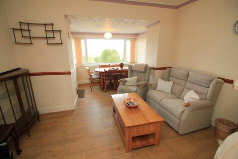extended lounge