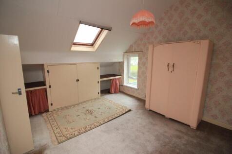 room off bedroom 3