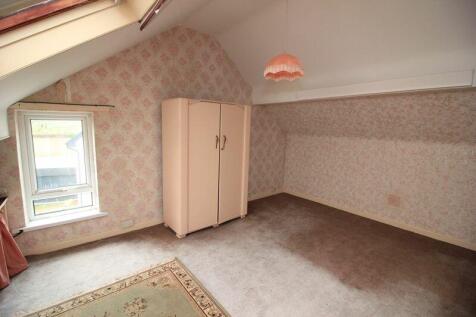 room off bedroom 3