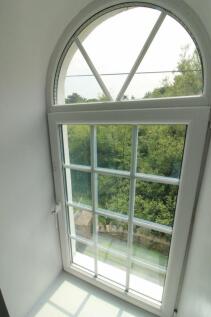 Side window