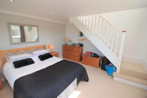 Lower ground floor bedroom 3