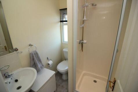 en suite shower room