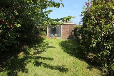 further garden kennel/shed