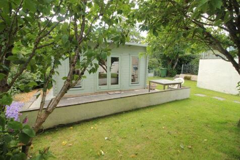 summer house/log cabin/craft room