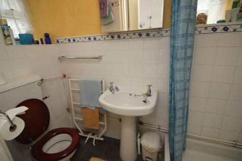shower room rear