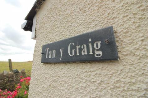 Plaque