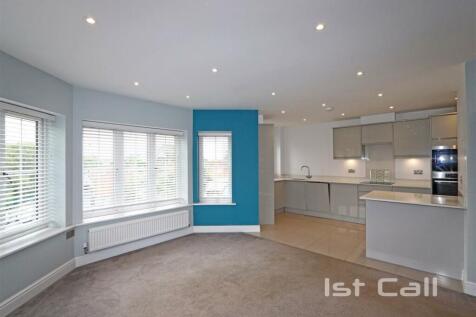Lounge/ Kitchen