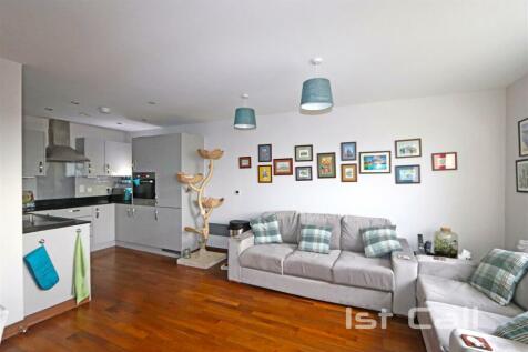 Lounge/ Kitchen