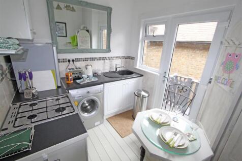 kitchen_1.jpg