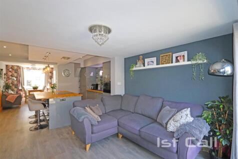 Open Plan Living/ Kitchen/ Dining Room