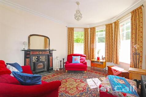 Front Lounge