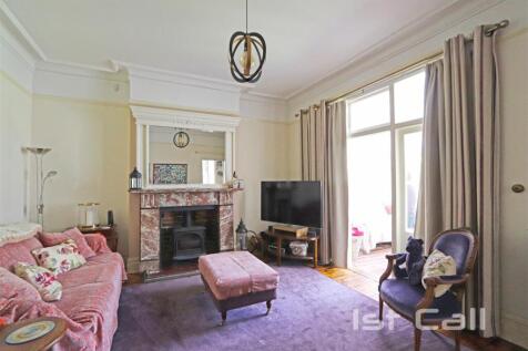 Rear Living Room