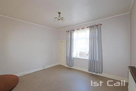 Dining Room/ Bedroom 3